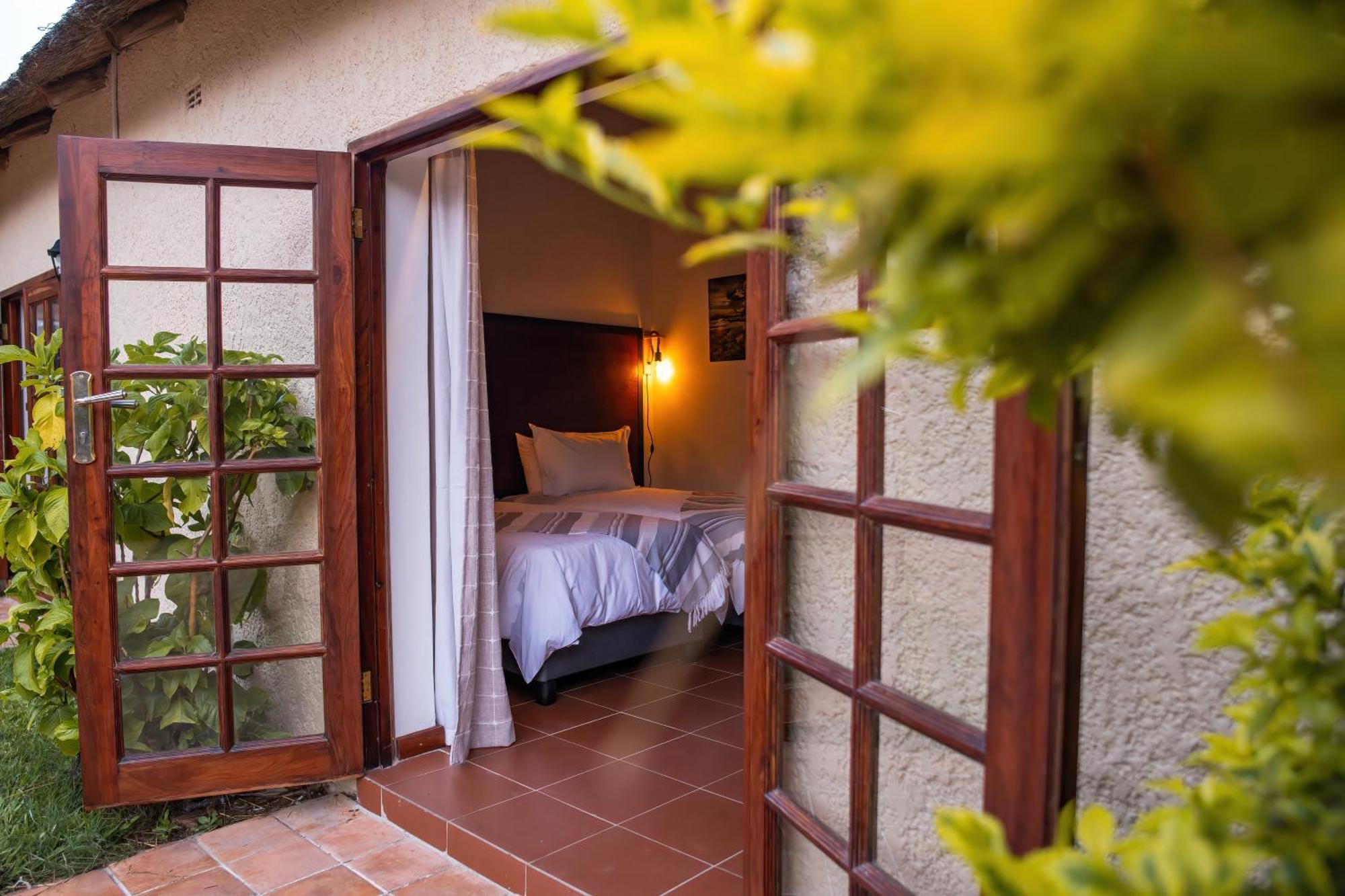 Bed and Breakfast The Little Outlook Victoria Falls Exteriér fotografie